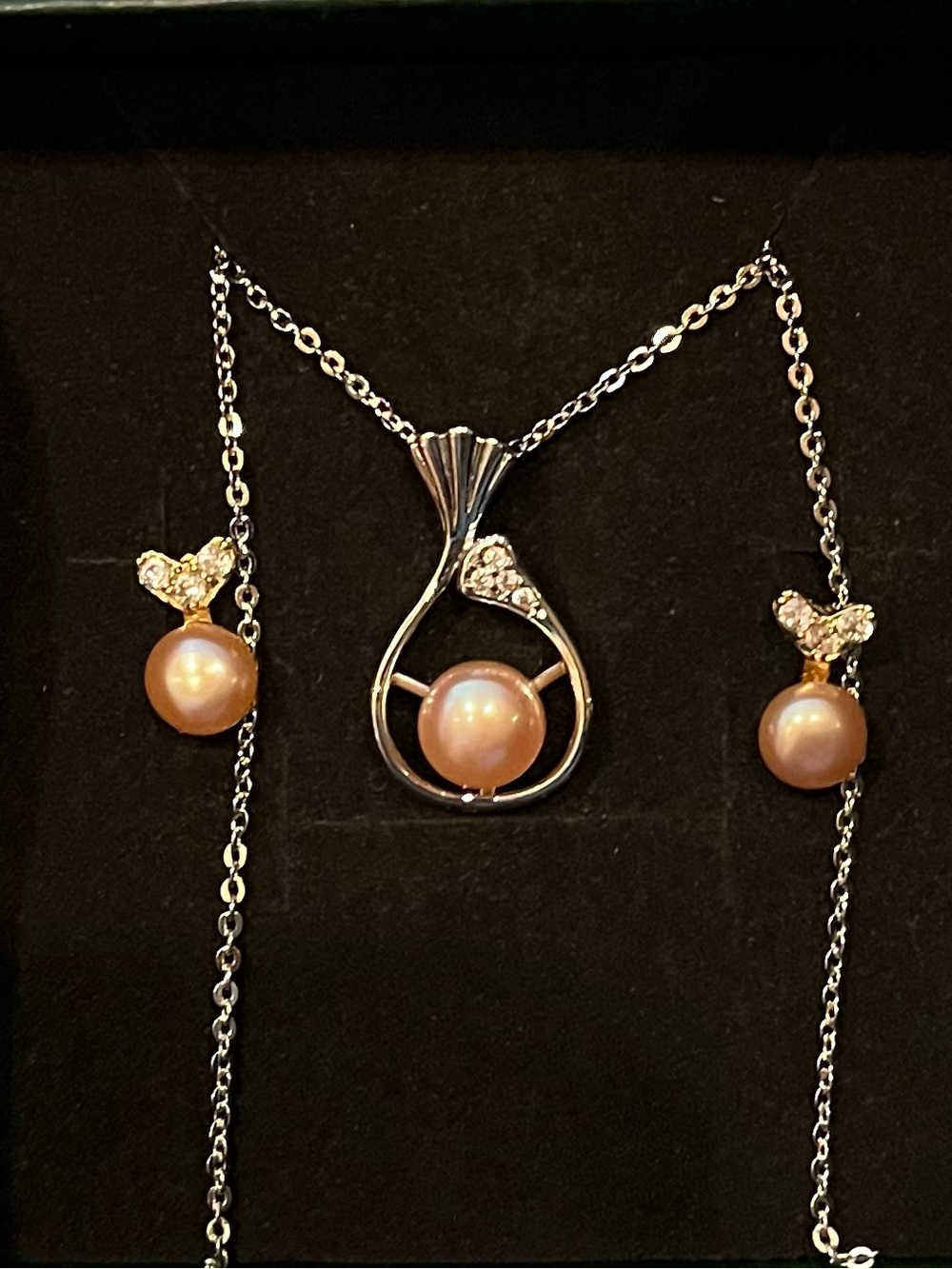 Elegant Pink Freshwater Pearl Pendant and Earrings Set